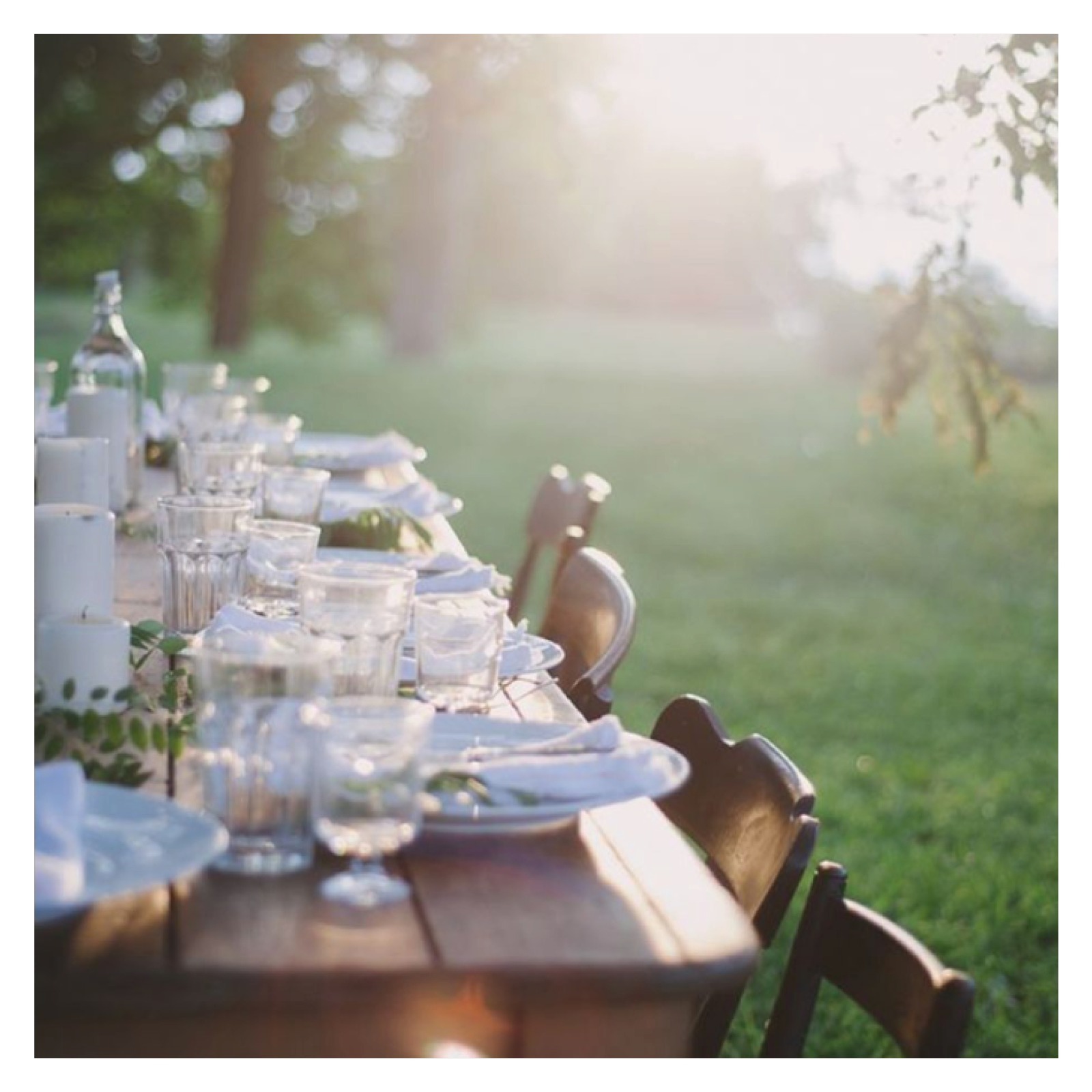 Tavolo imbandito per microwedding